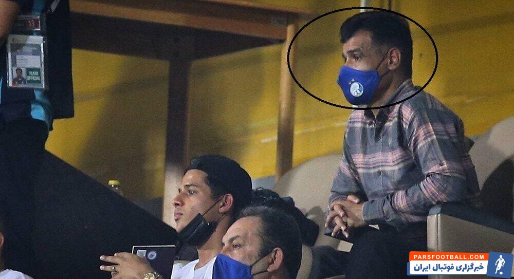 در پایان دیدار استقلال و الهلال عربستان اعتراض های تند یک هوادار که در ورزشگاه زعبیل حضور داشت به پرویز مظلومی بسیار حاشیه ساز شد.