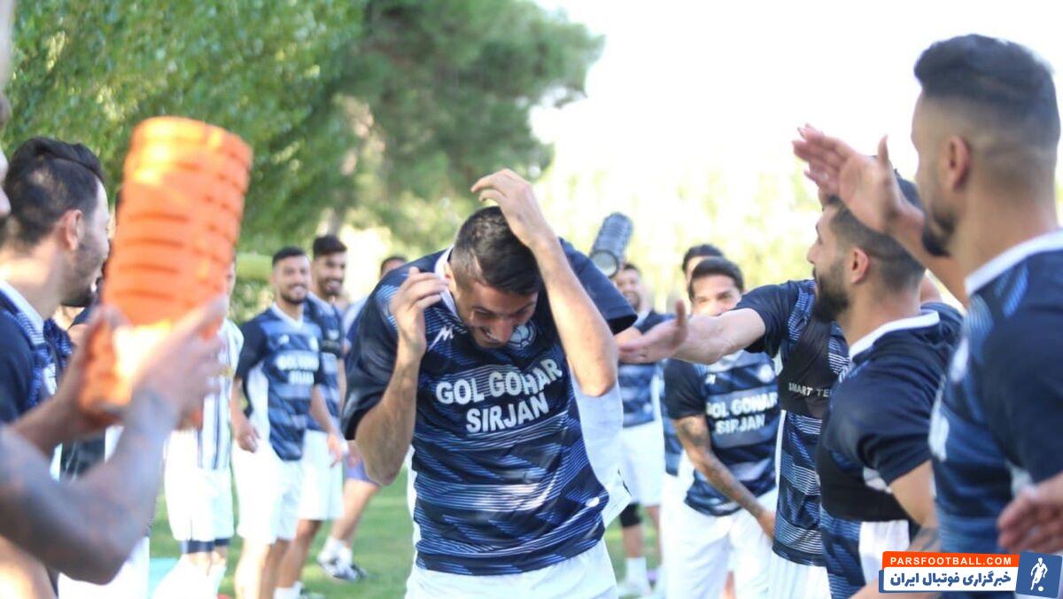 شایان مصلح که پست تخصصی او دفاع چپ است، برای رسیدن به ترکیب اصلی تیم فوتبال گلگهر باید با میلاد زکیپور در سمت چپ خط دفاعی گل گهر رقابت کند.