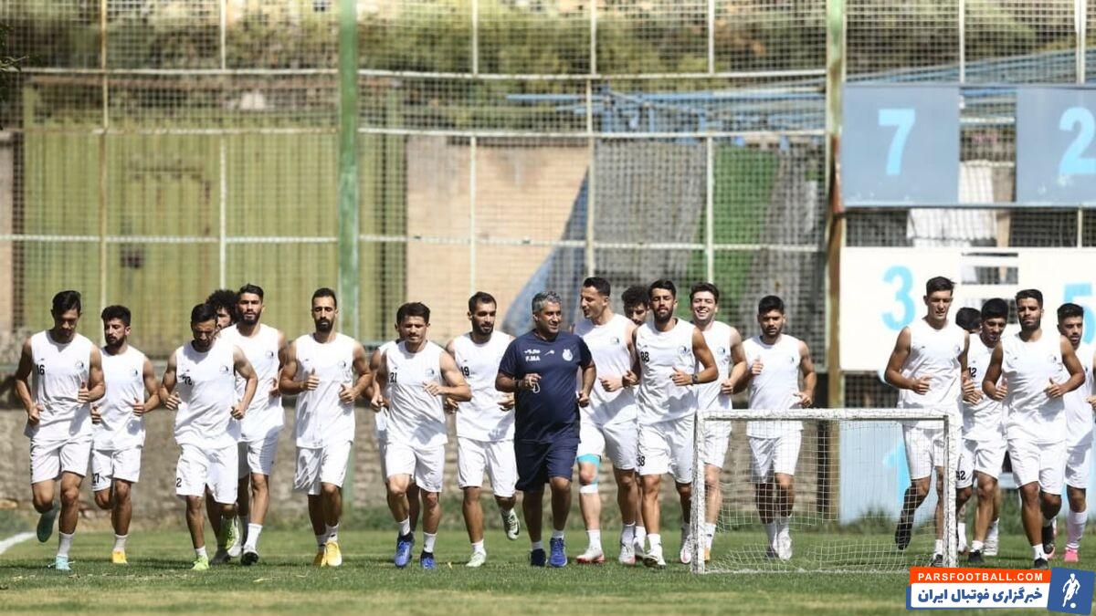 فرزاد مجیدی مدیراجرایی سابق استقلال پس از اینکه به کادرفنی این تیم اضافه شد، این روزها تمرینات تیمش را جدیتر از قبل دنبال میکند.