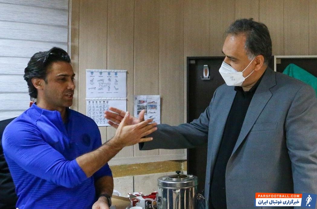 بی اطلاعی فرهاد مجیدی از وضعیت مدیرعامل استقلال ؛ مددی در بیمارستان بقیه الله بستری است