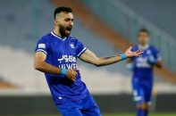 ارسلان مطهری مهاجم استقلال در آستانه تمدید قراردادش با این تیم قرار دارد