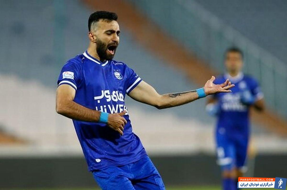 ارسلان مطهری مهاجم استقلال در آستانه تمدید قراردادش با این تیم قرار دارد