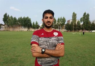 حمله هواداران پرسپولیس به مهرداد خانبان