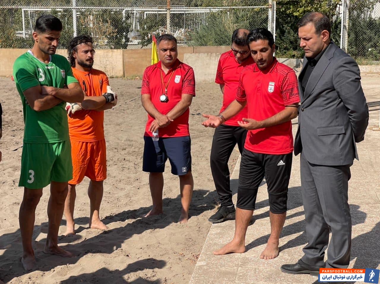 بازیکنان ساحلی در این جلسه از شرایط اردو ابراز خرسندی کردند و البته درخواست های خود از عزیزی خادم  ریاست فدراسیون فوتبال را بیان کردند.
