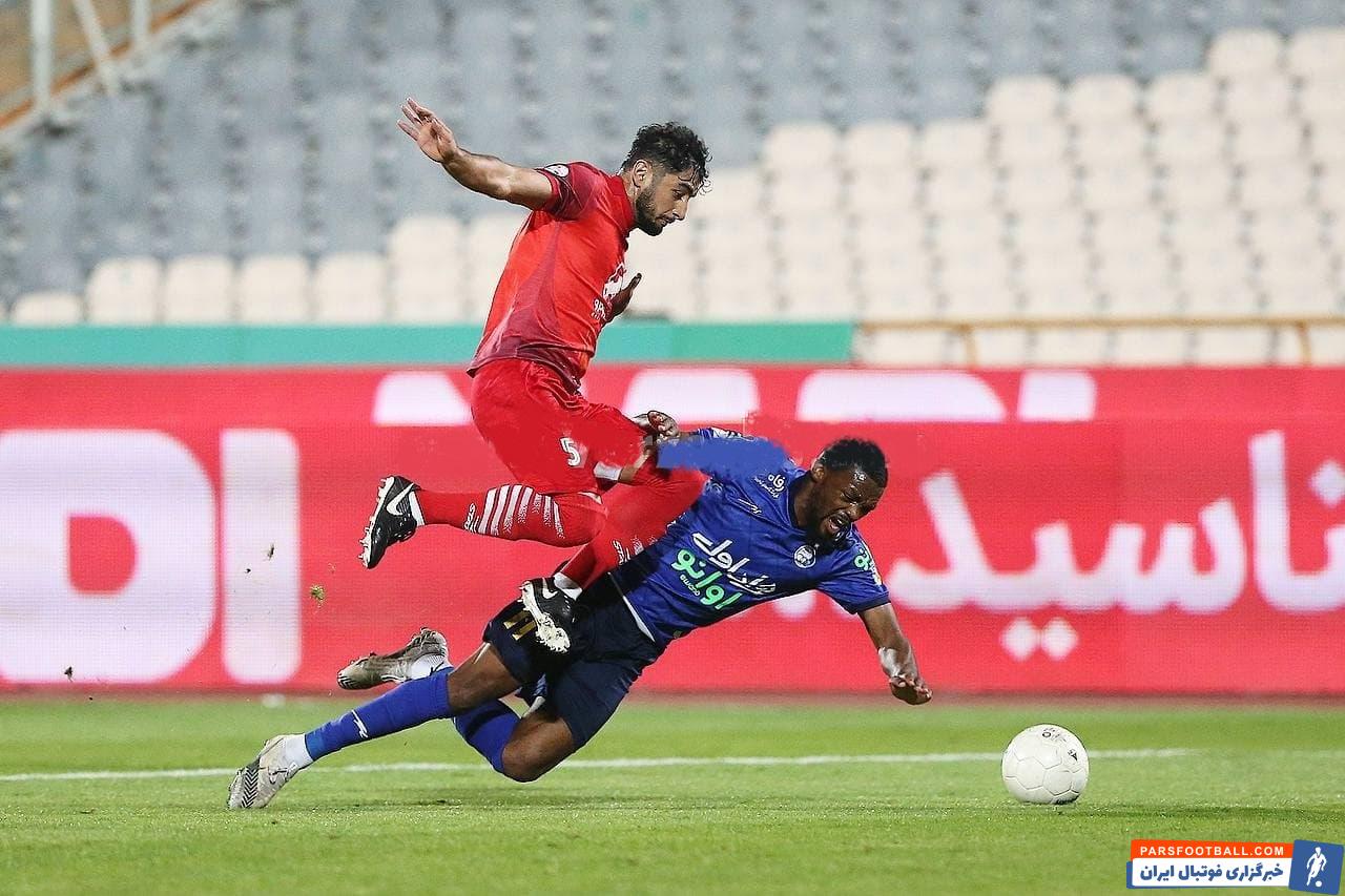 یامگا با وجود بازی در پست غیرتخصصی در خط حمله اما در بازی با تراکتور نتوانست توپی را از خط دروازه حریف عبور بدهد .