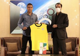 محمدرضا زنده روح : احمدرضا زنده روح که قرار بود استقلالی شود