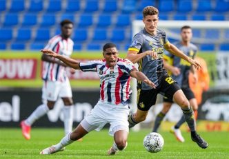 فاینورد در شب نیمکت نشینی جهانبخش مقابل کامبور با نتیجه 3 بر 2 به پیروزی رسید.