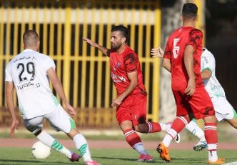 ایوب کلانتری هافبک نساجی : پرسپولیس تیم خطرناکی است و باید باهوش بازی کنیم