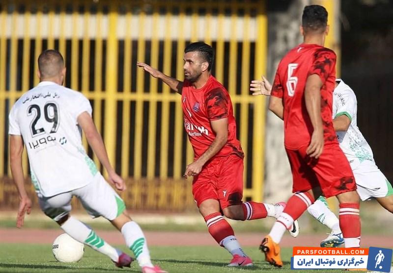 ایوب کلانتری هافبک نساجی : پرسپولیس تیم خطرناکی است و باید باهوش بازی کنیم