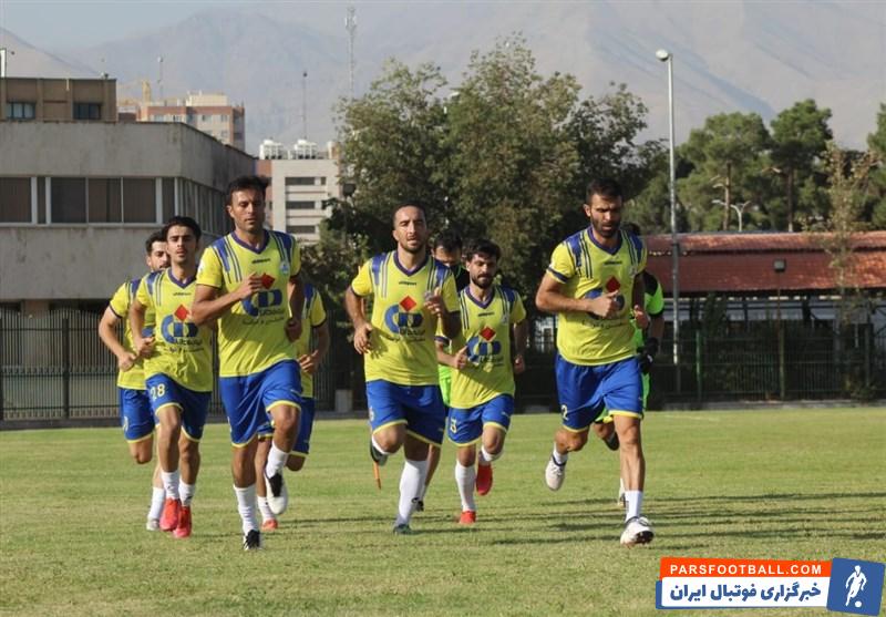 نفت مسجدسلیمان ؛ شاگردان فراز کمالوندصبح امروز در ساختمان ایفمارک تست پزشکی دادند