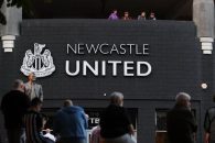 تیم های لیگ جزیره علیه نیوکاسل