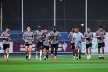 تماشاگران در بازی الهلال و پرسپولیس