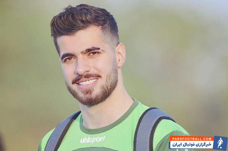 سعید عزت‌اللهی با کوین یامگا بازیکن جدید استقلال شوخی کرد