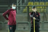 مغموم و ناراحت‌ترین چهره‌ای که می‌توان از یحیی گل محمدی دید را در تصویر مشاهده کنید. این تصویر مربوط به تمرین پرسپولیس پس از بازگشت است.