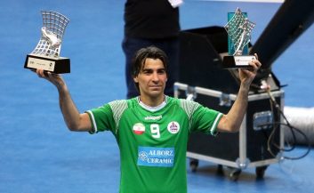 ببینید؛زندگی عجیب وحید شمسایی از کاهش وزن تا کوتاهی مو برای دعوت به تیم ملی