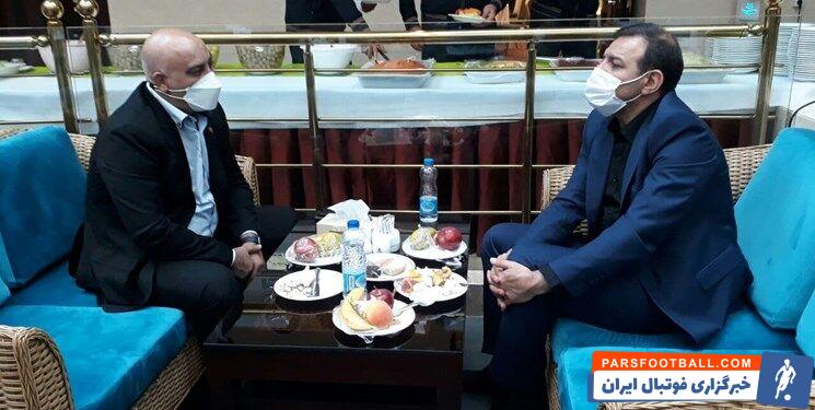 مجید صدری سرپرست باشگاه پرسپولیس در حاشیه مراسم کلاس توجیهی داوران نشستی را با رئیس فدراسیون فوتبال برگزار کرد.