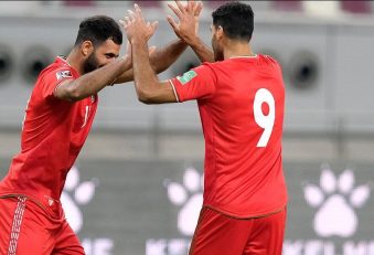 کنعانی زادگان : خودم بازوبند کاپیتانی الاهلی را برداشتم و بستم ؛ از هواداران استقلال عذرخواهی می کنم