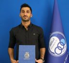 رشید مظاهری با حضور در ساختمان این باشگاه و جلسه با مصطفی آجرلو، مدیرعامل باشگاه استقلال؛ قرارداد خود را تا پایان فصل ۱۴۰۲-۱۴۰۱ تمدید کرد.