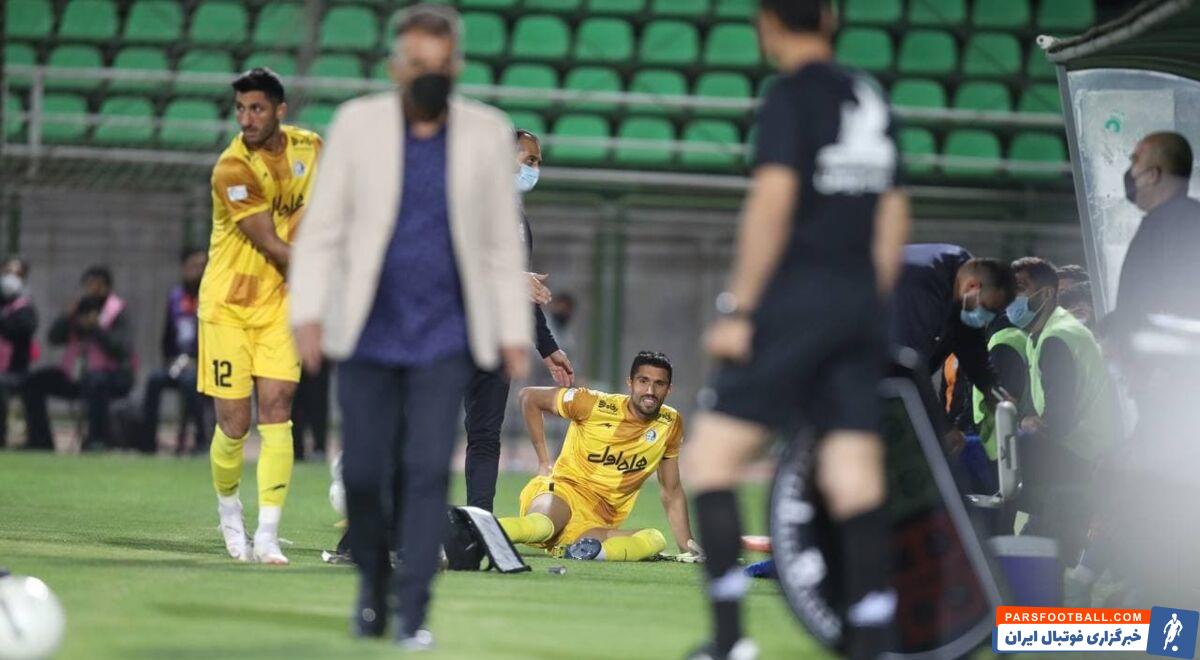 این شوک در حالی بود که اگر مظاهری هم مصدوم میشد استقلال باید یک بازیکن را به جای مظاهری به میدان میفرستاد.