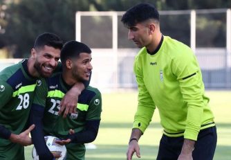 مهدی قایدی در محاصره میلاد سرلک و علیرضا بیرانوند پرسپولیسی های تیم ملی