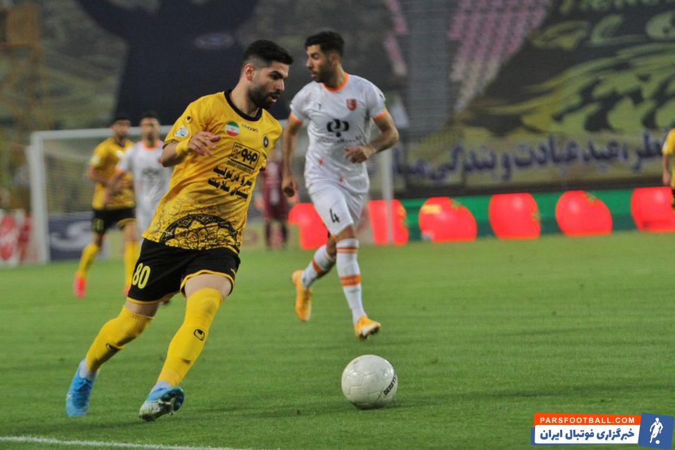 سپاهان در هفته اول لیگ برتر مقابل مس رفسنجان دو بر صفر پیروز شد