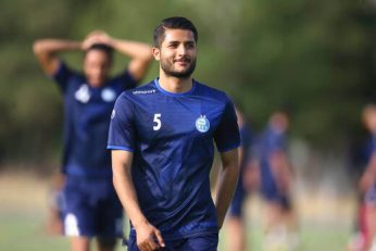 عارف غلامی با انتشار پستی از اسپانسر استقلال انتقاد کرد