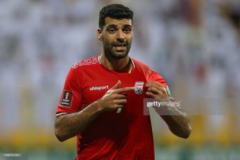 لژیونر پرسپولیسی دوباره لوگو بوس کرد + سند