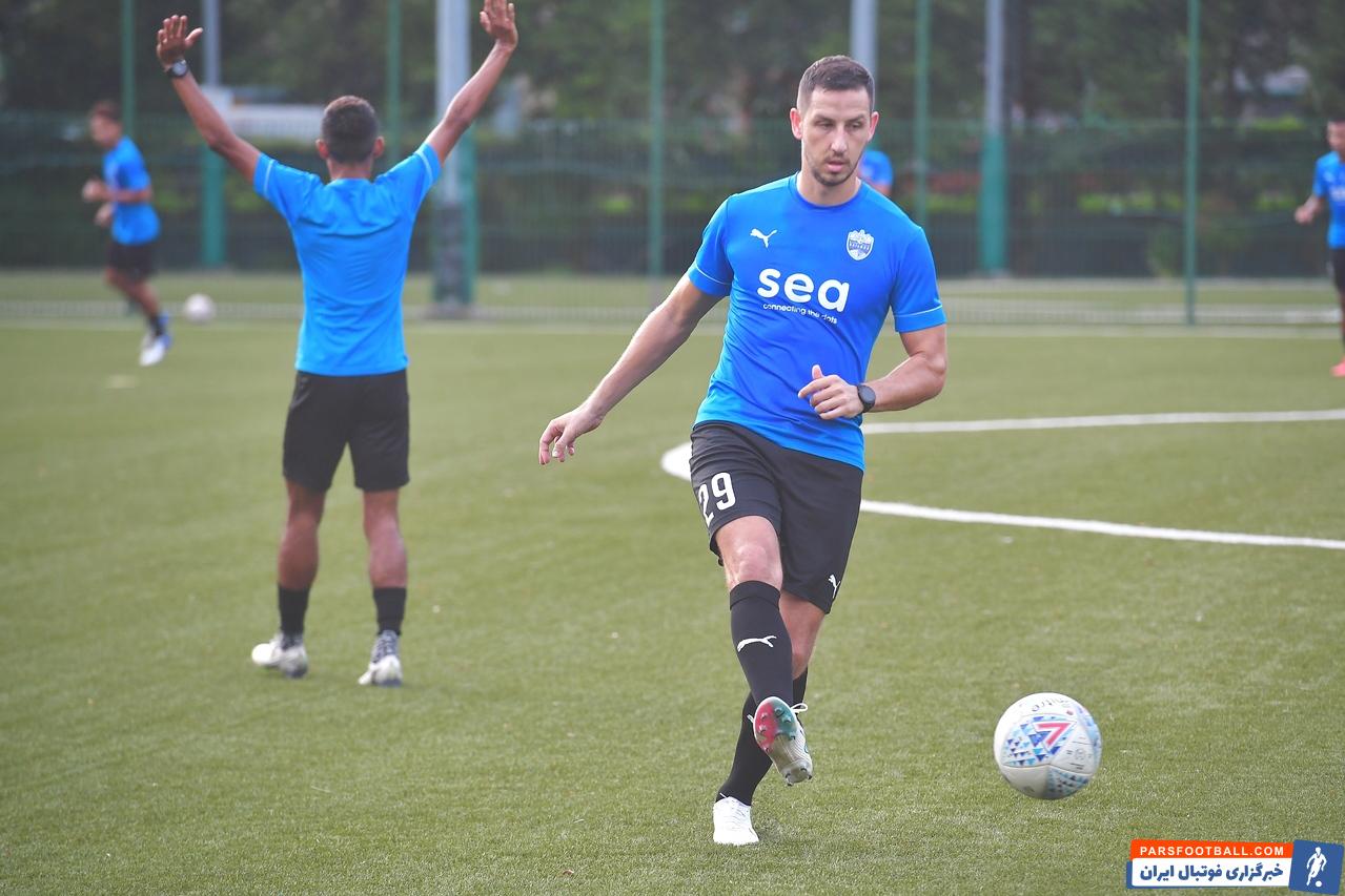 استیپ پلازیبت