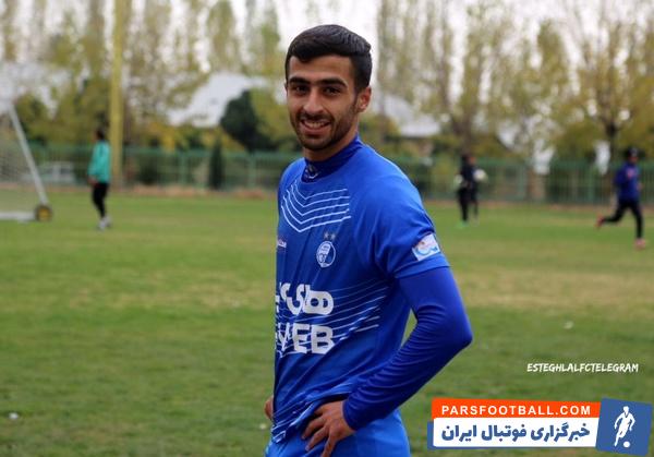 شکار آرش داجلیری مدافع استقلال توسط باشگاه هوادار