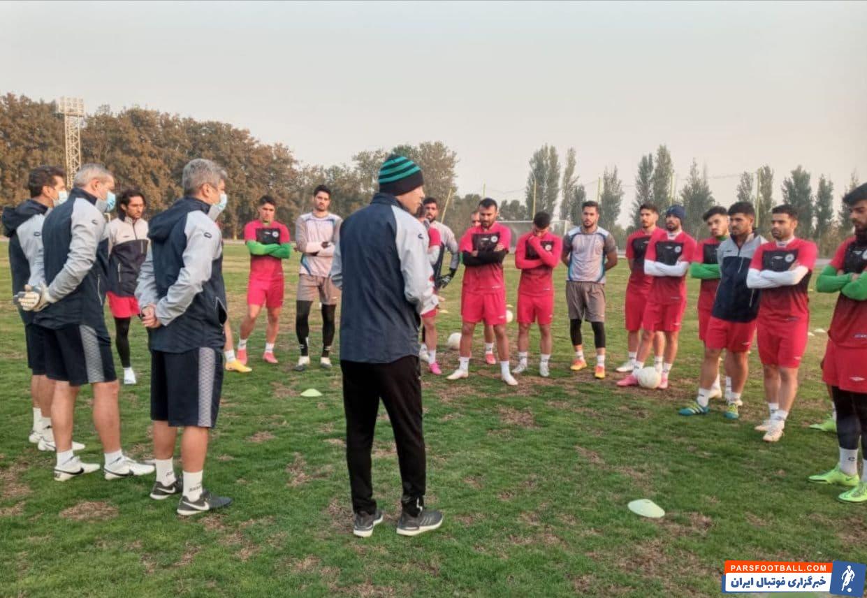 مهدی تارتار که در این فصل از سه بازی ۶ امتیاز برای ذوب آهن کسب کرده، حالا آماده تقابل با این سابقش پیکان میشود.