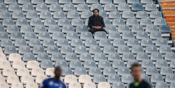 محسن فرهادی: از آذرماه امیدواریم با رعایت پروتکل‌های بهداشتی شاهد حضور تماشاگران باشیم