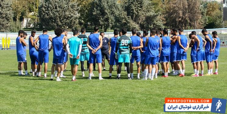 عارف آغاسی مدافع استقلال به تمرینات این تیم بازگشت