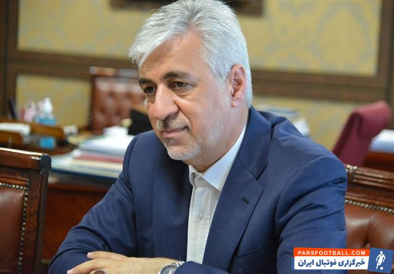 حمید سجادی وزیر ورزش : برای ملیپوشان فوتبال سوءتفاهم پیش آمده بود ؛ ایستاده و از کیش بازیکنان تیم ملی را تشویق می کنیم ؛ پاداش ملیپوشان وظیفه ما است