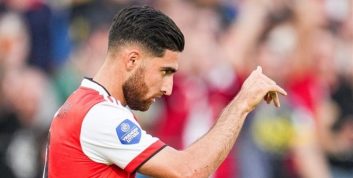 علیرضا جهانبخش به دلیل مصدومیت در دیدار شب گذشته فاینورد غایب بود