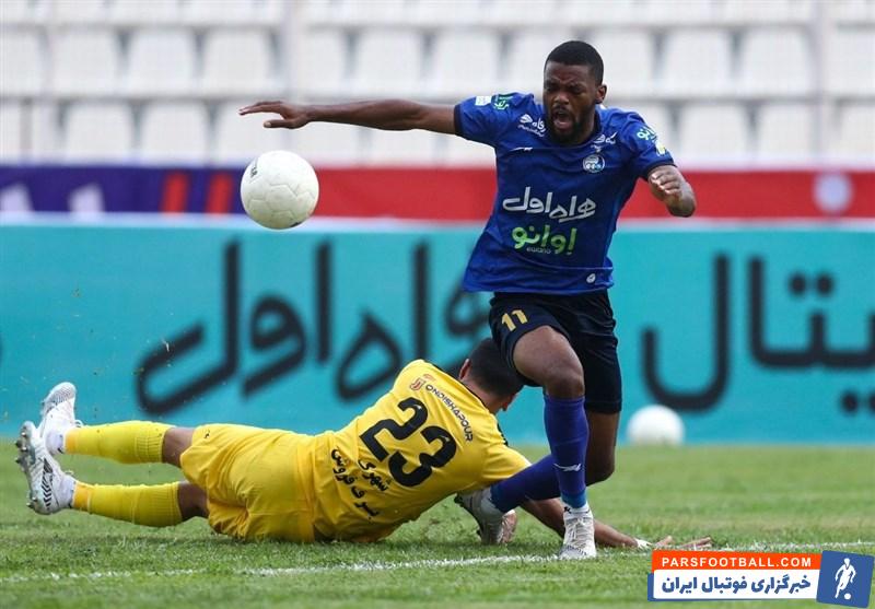 حسین عسکری : اشتباهات داور دیدار فجر - استقلال روی روند بازی تأثیرگذار نبود