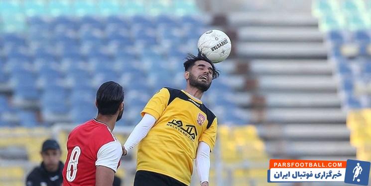 پرسپولیس ؛ فرشاد فرجی در دیدار مقابل شهرخودرو اخراج شد اما به زمین مسابقه برگشت