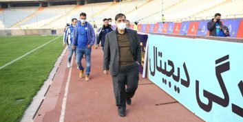 تبلیغات محیطی بازی استقلال و نساجی زیر ذره بین مصطفی آجورلو