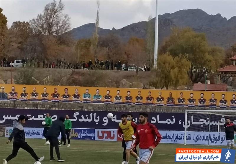 حواشی بازی پرسپولیس و مس : حضور ۱۰۰ تماشاگر در خیابان مجاور ورزشگاه ؛ اسکورت پرسپولیسی‌ها و حضور تاجیک‌ها روی نیمکت