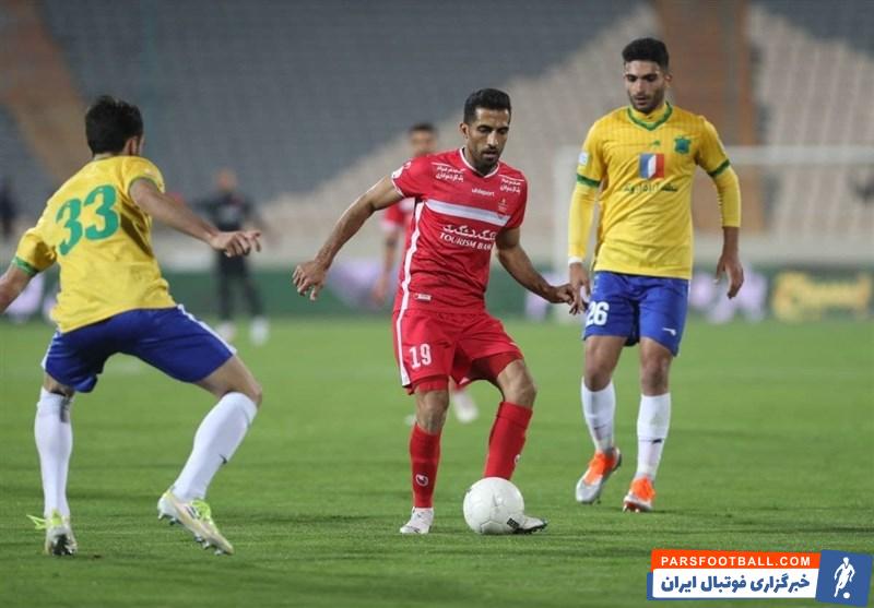 محمد فنایی : پنالتی و گل صحیح پرسپولیس مقابل صنعت نفت دیده نشد ؛ داور خوششانس بود