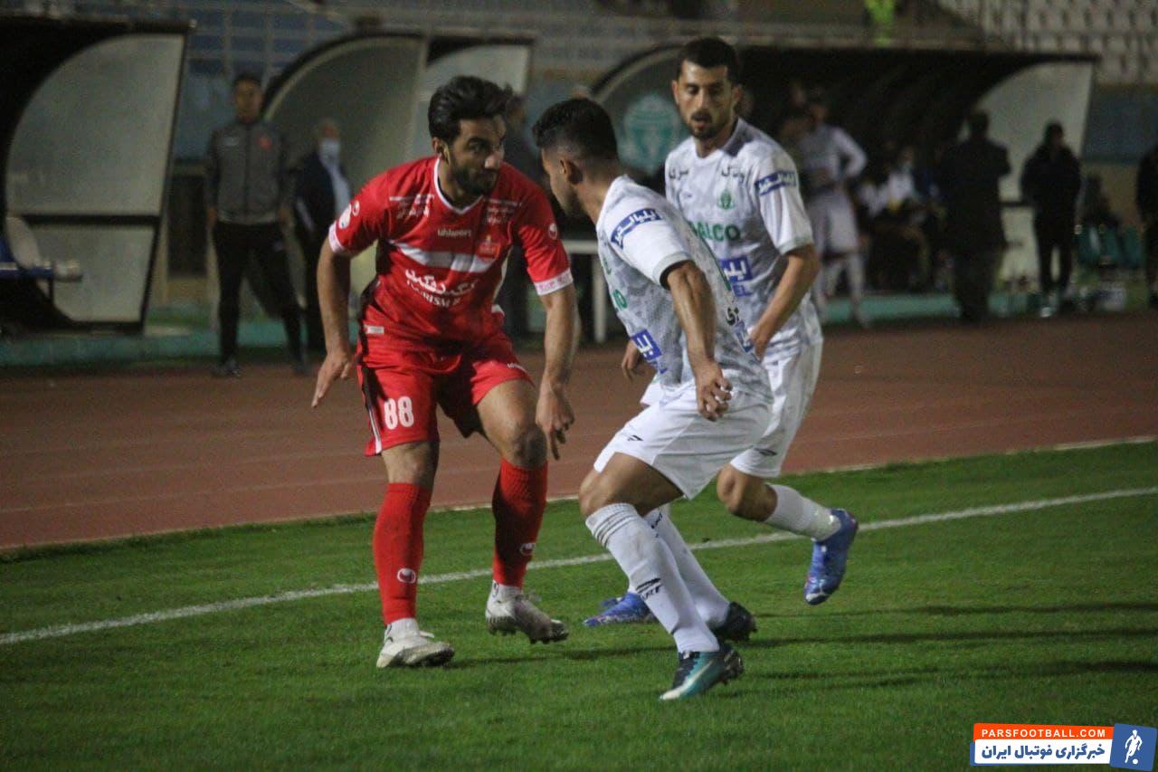 سیامک نعمتی با اشتباه عجیبی که مرتکب شد باعث باخت پرسپولیس در اراک شد