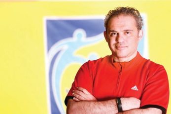 کارشناس داوری استقلال و صنعت نفت