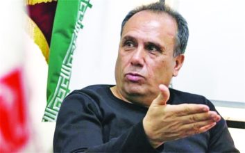 ضیا عربشاهی : دست یحیی گل محمدی برای همه رو شده است ؛ قهرمانی پرسپولیس با این سیستم به خطر می افتد