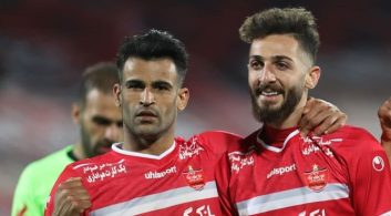 یحیی گل محمدی که معمولا یک هافبک را در خط حمله کنار مهدی عبدی یا عیسی آل کثیر بازی می‌داد حالا به نتیجه جدیدی رسیده است.‌‌‌‌‌‌‌‌‌‌‌‌‌