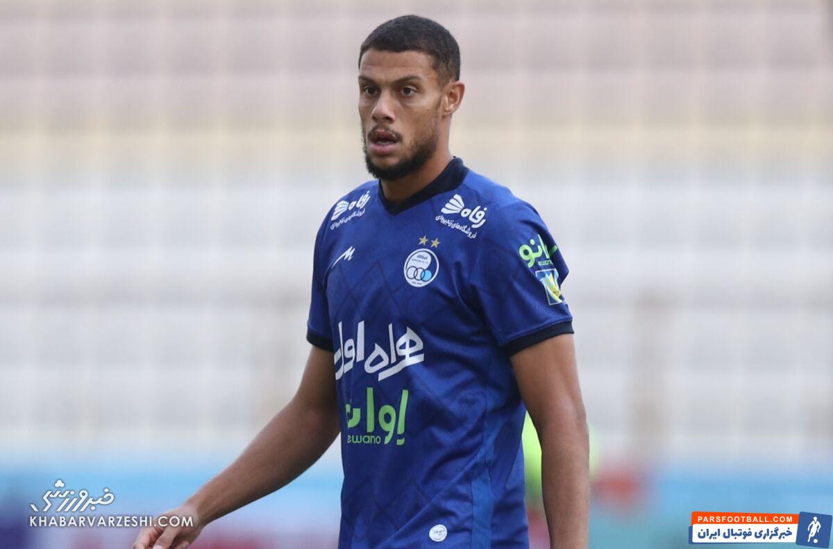 رودی ژستد مهاجم استقلال عملکرد ضعیفی در دیدار با نفت آبادان داشت