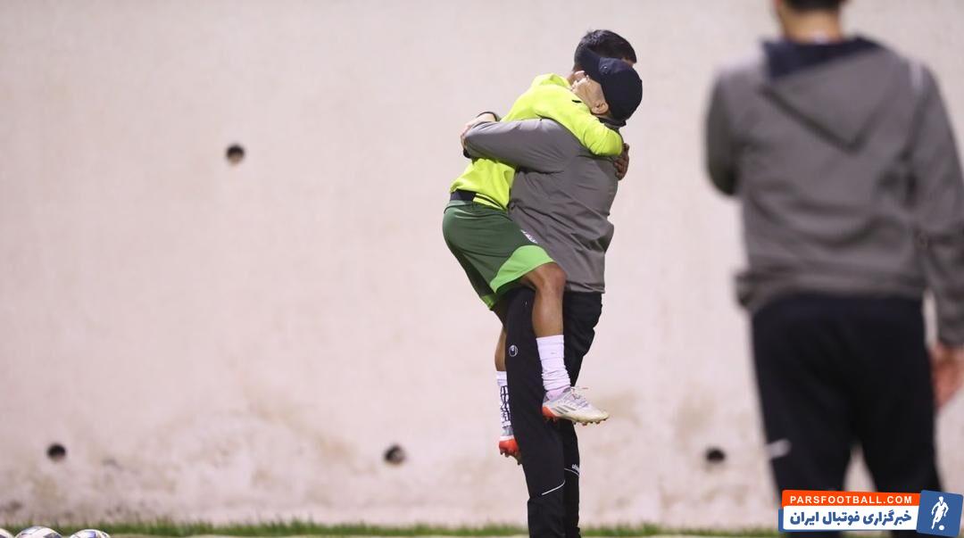 اسکوچیچ در تلاش است تا هم پای بازیکنان و قایدی در تمرینات حضور داشته باشد و سعی میکند شکاف ایجاد شده بین خودش و بازیکنان را از بین ببرد.