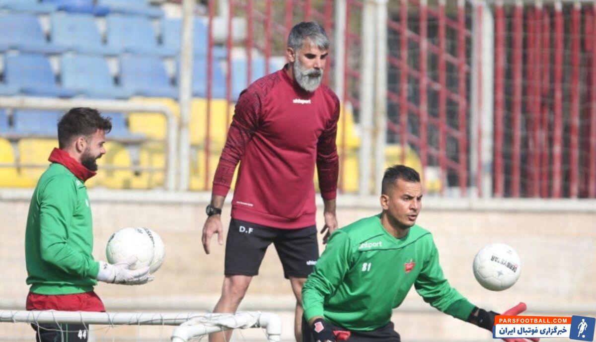 حامد لک دروازه بان شماره یک پرسپولیس که پس از اشتباهات دیدار با آلومینیوم اراک جای خود را به بوژیدار رادوشوویچ کروات داده بود.