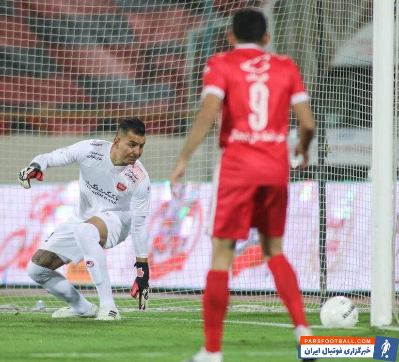 نیمکت نشینی احتمالی حامد لک در بازی پرسپولیس مقابل گل گهر