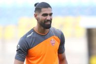 انتقاد هواداران پرسپولیس از جذب رضا اسدی
