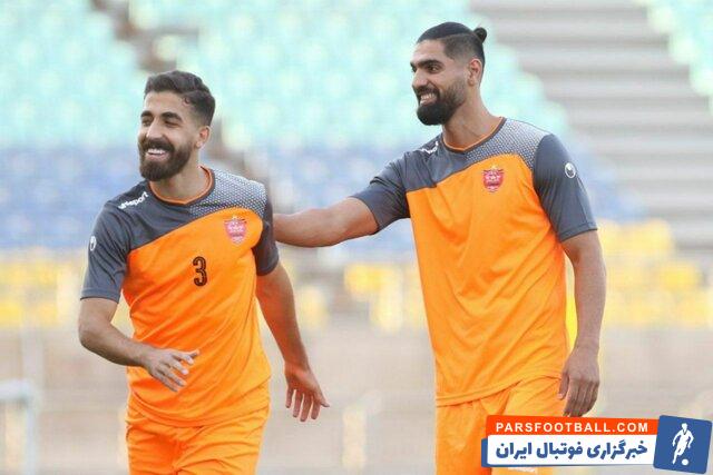 رضا اسدی هافبک پرسپولیس پس از بازی مقابل آلومینیوم با حمله هواداران پرسپولیس روبه رو شد