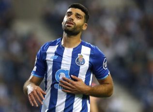 هروویه میلیچ مدافع کروات پیشین استقلال مدعی شد که حرکت مهدی طارمی در پاسخ ندادن به تلفن دراگان اسکوچیچ یک بی احترامی به مربی ، بازیکنان و هوادارا ن تیم ملی بود.